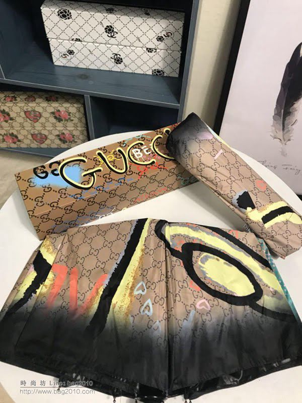 GUCCI古馳傘 時尚單品 抽象字母 驚豔款 亞太專櫃最新款 全自動UV晴雨傘 防曬隔熱 防紫外線  zm1071